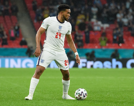 里斯·詹姆斯：英超后卫中的“机会创造大师”